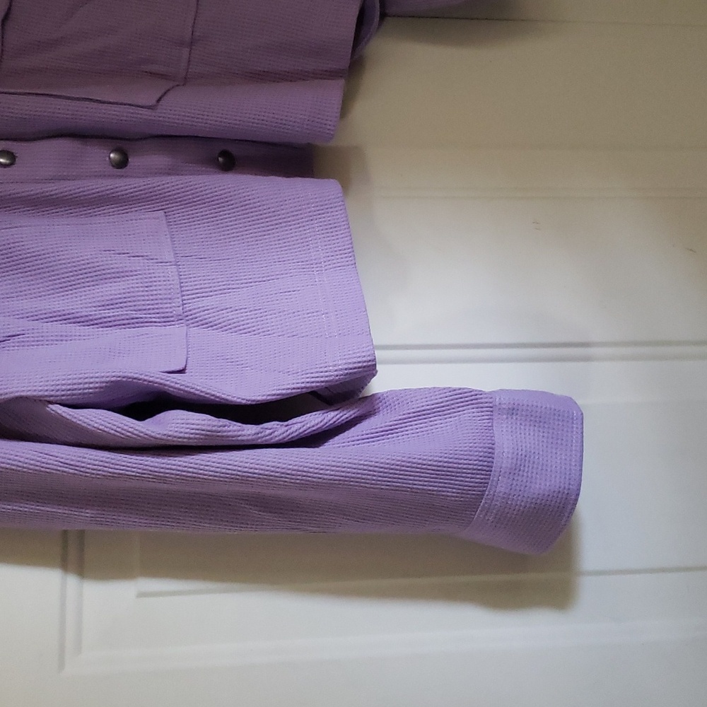 Textured Cropped Jacket - Picture 2 of 6
